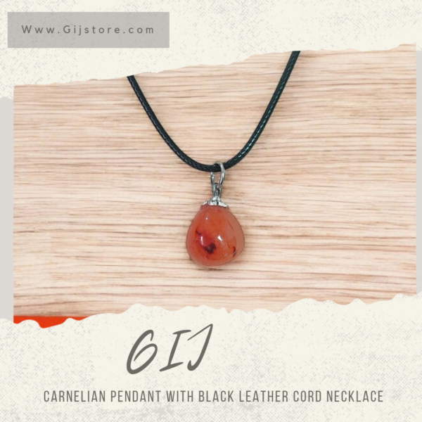 تعليقة من حجر العقيق الاحمر مع سنسال جلد Carnelian