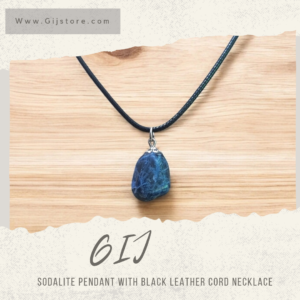 تعليقة من حجر السودالايت مع سنسال جلد Sodalite