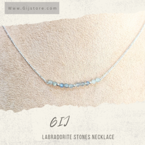 سنسال فضة ٩٢٥ مع احجار الطاووس ليبرادورايت وفواصل الفضة Labradorite