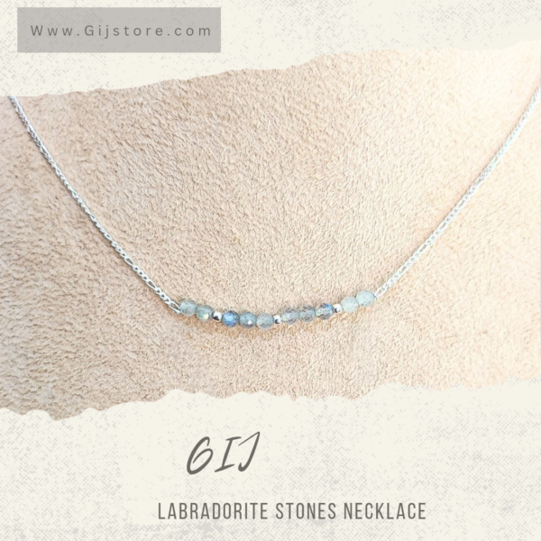 سنسال فضة ٩٢٥ مع احجار الطاووس ليبرادورايت وفواصل الفضة Labradorite