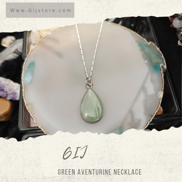 تعليقه من حجر الافنتورين الاخضر مع سنسال فضه Green Aventurine