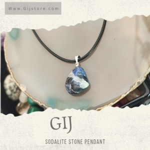 تعليقة من حجر السوداليت Sodalite