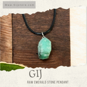 ⁦تعليقه من حجر الزمرد الاخضر خام Raw Emerald⁩⁩